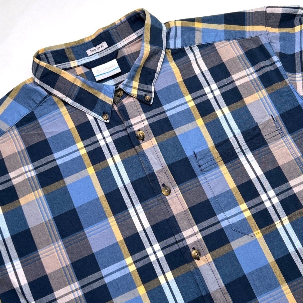 Columbia Mens Short Sleeve Button Down Shirt Blue Plaid Size XL Regular Fit